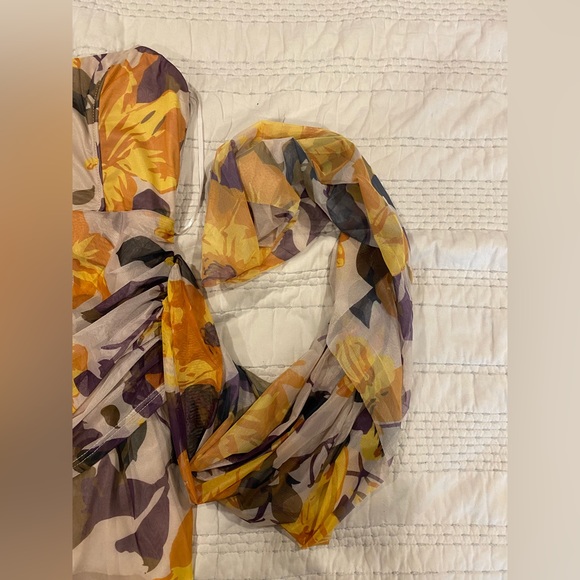 NWT Floral Mini Dress - Picture 4 of 7